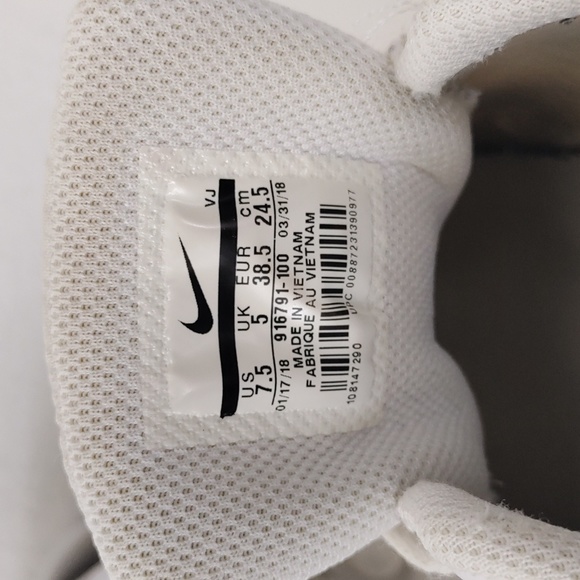 Nike air max tavas womens sneakers size 7.5 - Picture 10 of 16